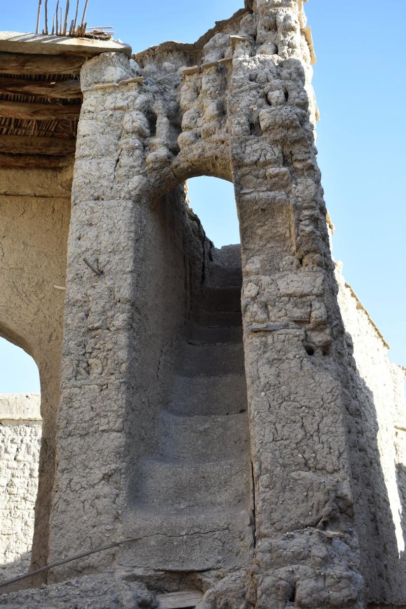 Staircase to nowhere - Harat Al Nizar