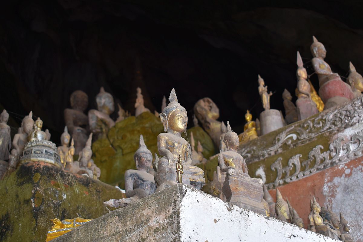 Pak Ou caves