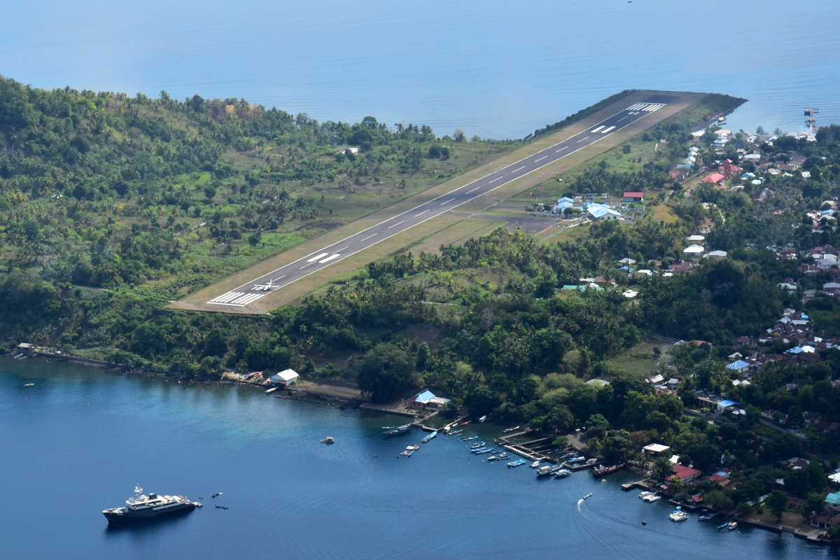 Bandaneira Airport
